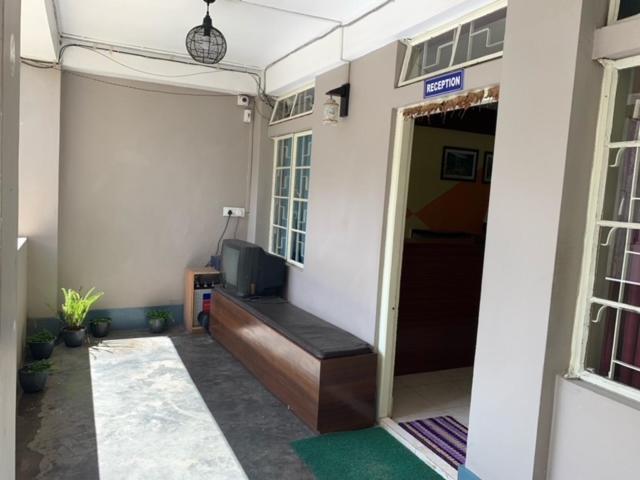 Sweet Home Guest House 실롱 외부 사진